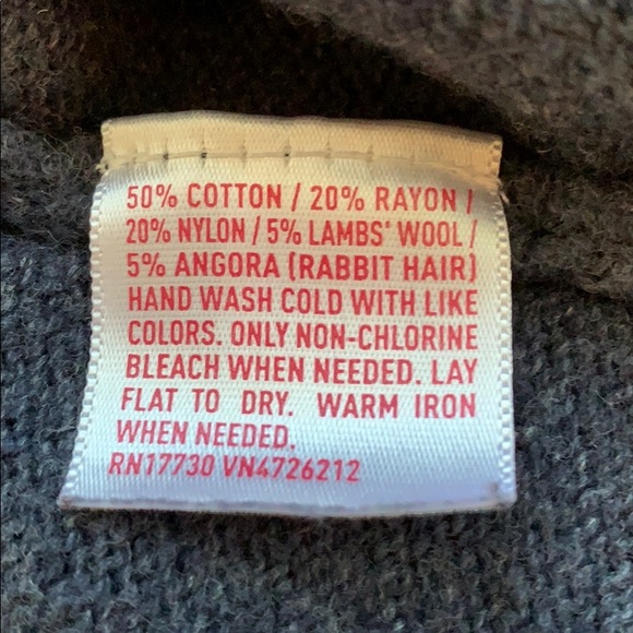 Sweater Short Sleeve Size Large (Fits a S/M Best) - Picture 9 of 9